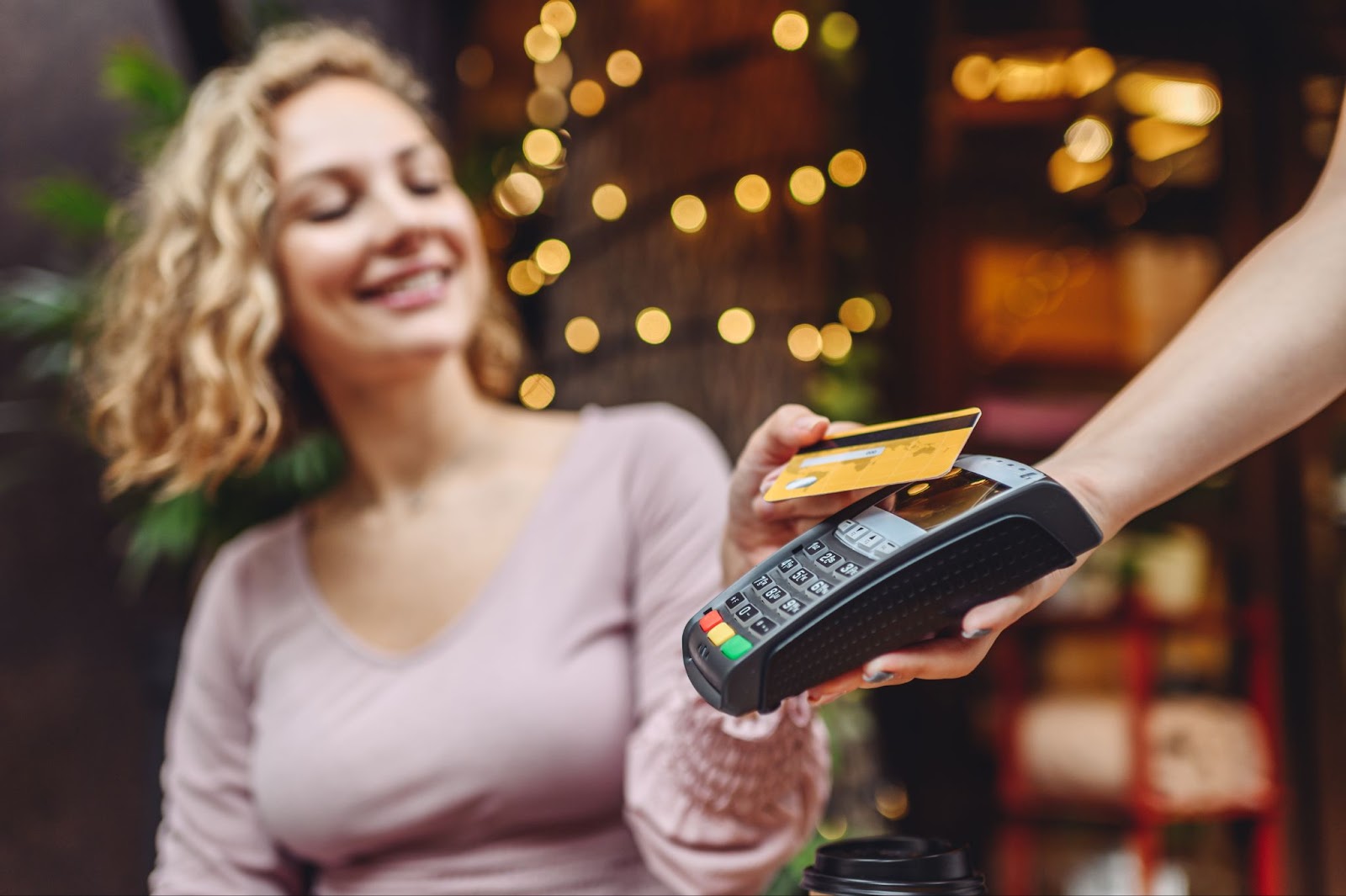 7 Must Have Features In Your Next Credit Card Reader
